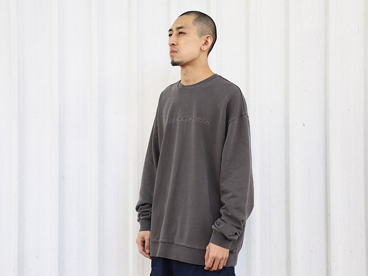 QUEST GLOBE SWEATSHIRT