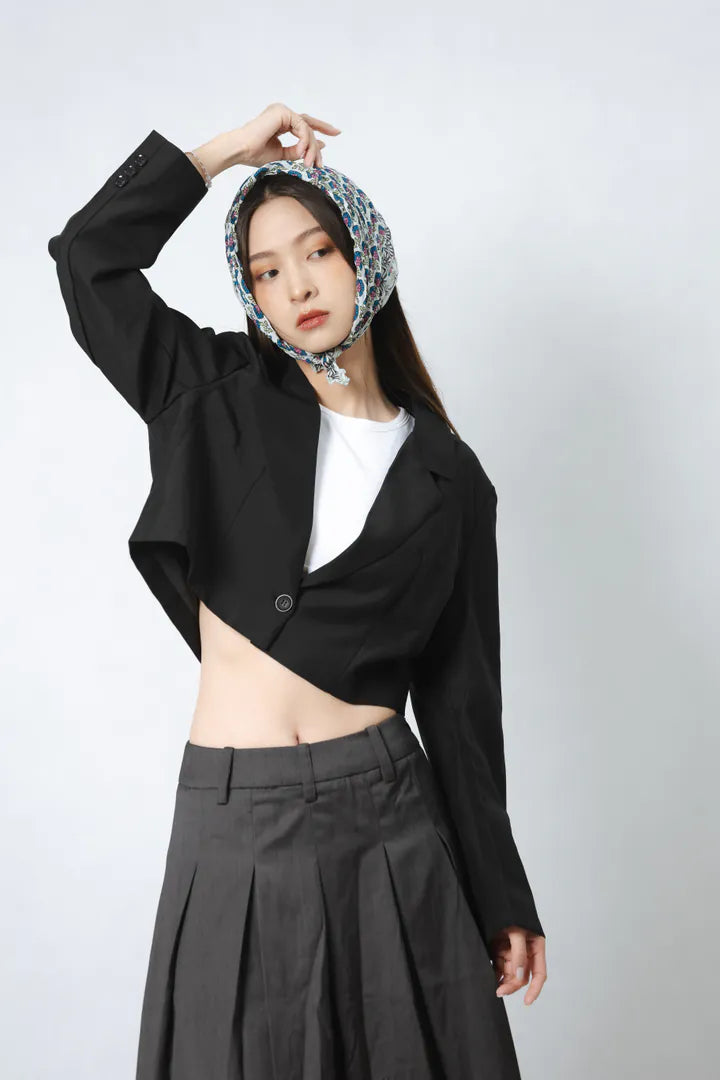 YOKO OW純色短版西裝外套