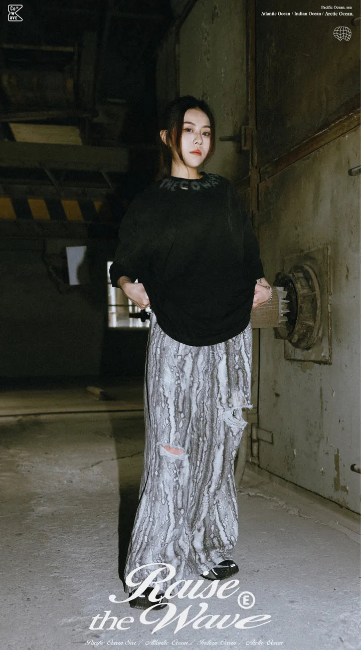 COWAVE 2025 Spring & Summer Neckline Printing Tee