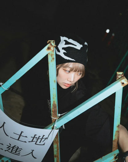 parallax 24 A/W “Runes”Beanie