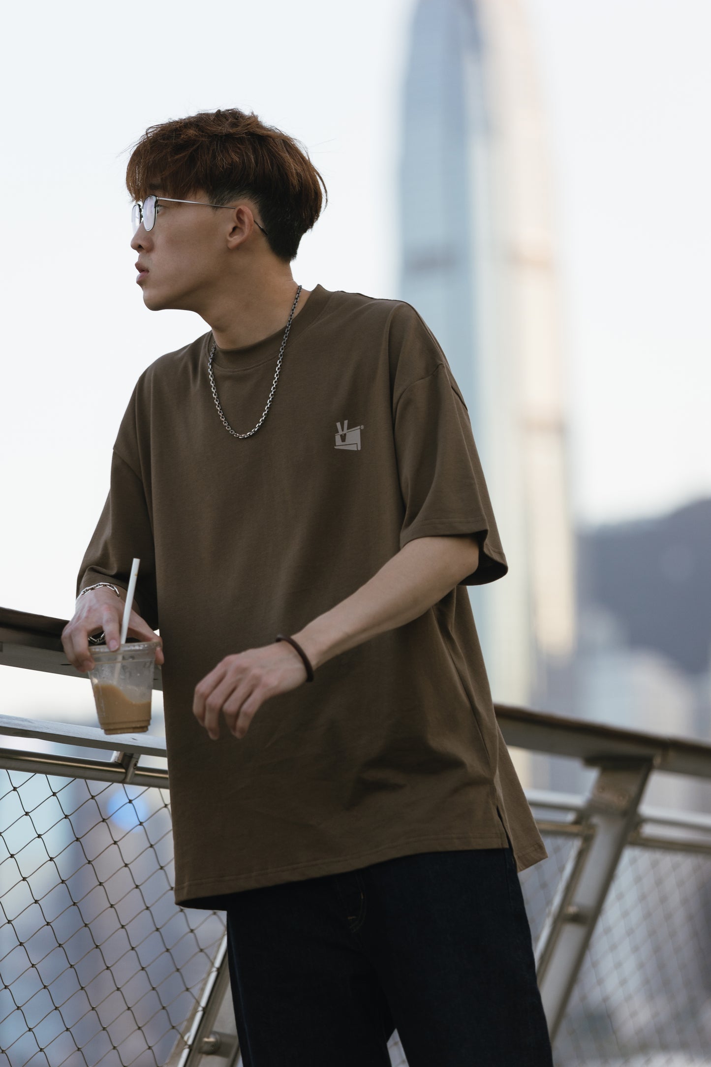 VINDAY 2023 Autumn & Spring Calendar Logo Tee 啡