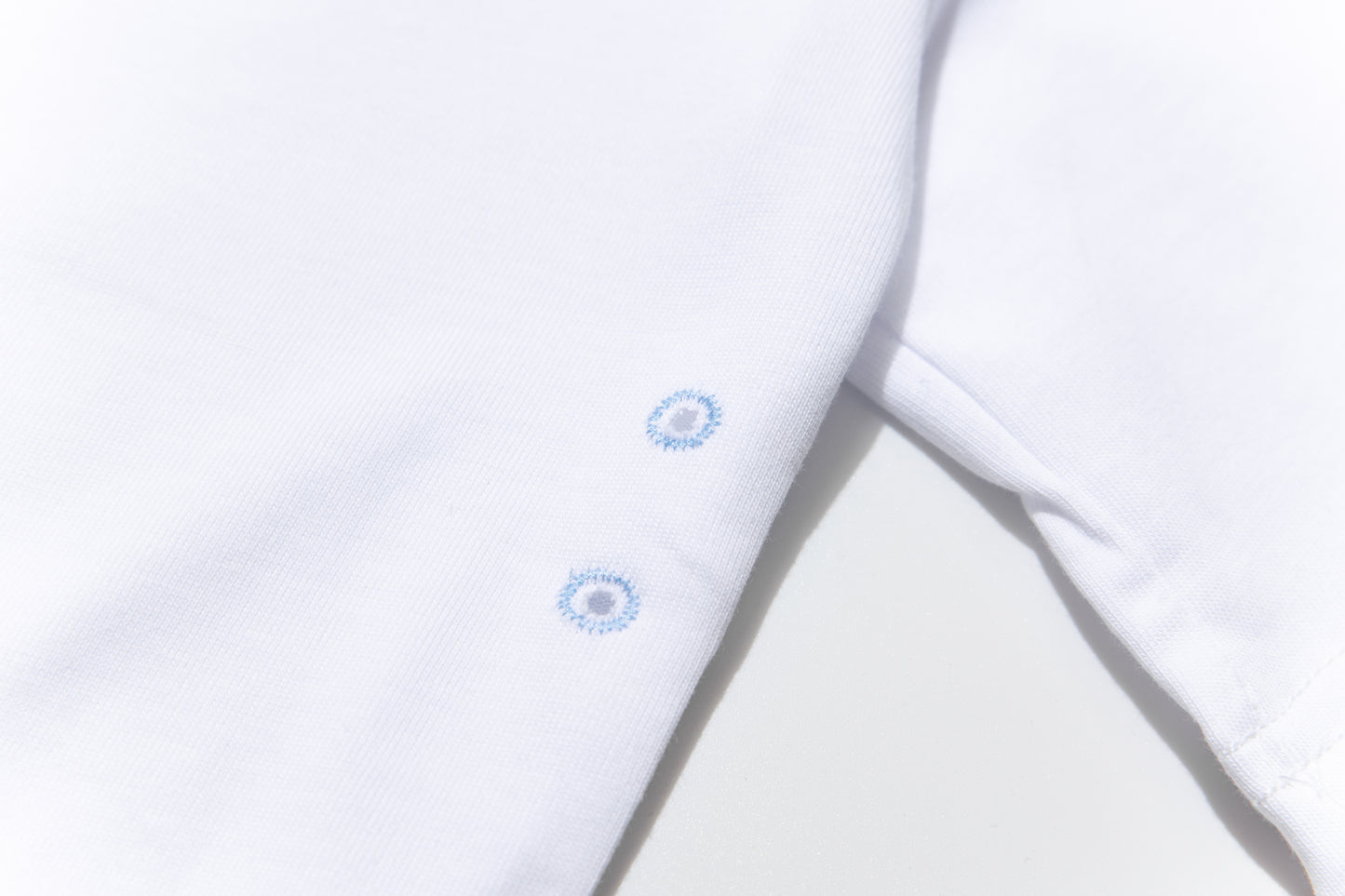 VINDAY 2023 Autumn & Winter Calendar logo tee 白