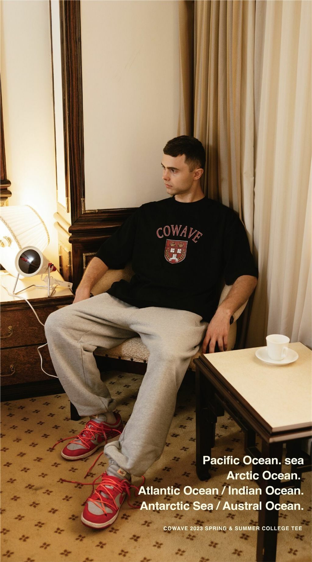Cowave 2023 Spring & Summer College tee - BLACK